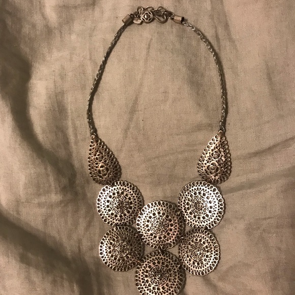 Stella & Dot Jewelry - Stella and Dot Bib Silver Necklace